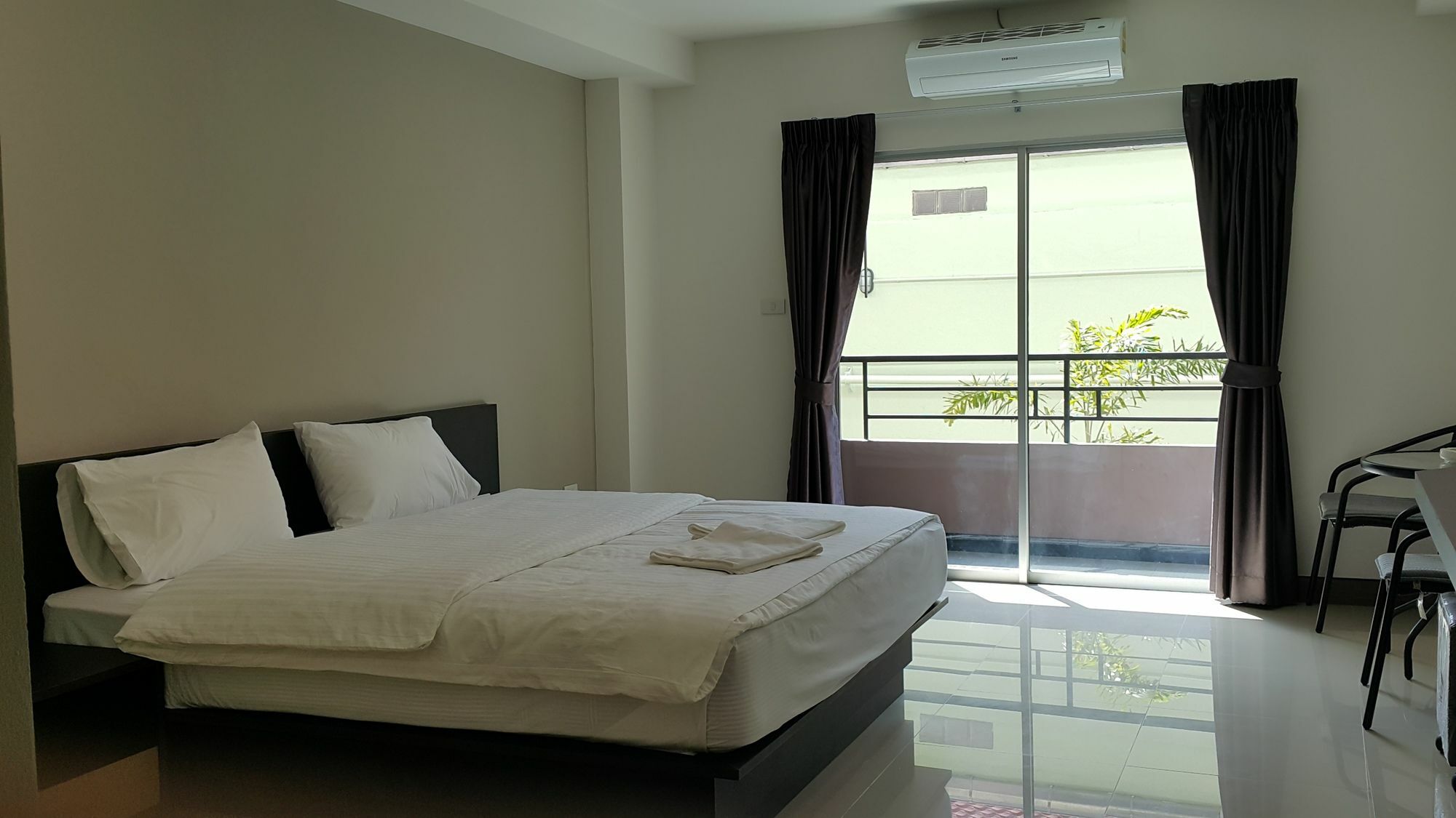 B Space Residence Nong Prue Exterior photo